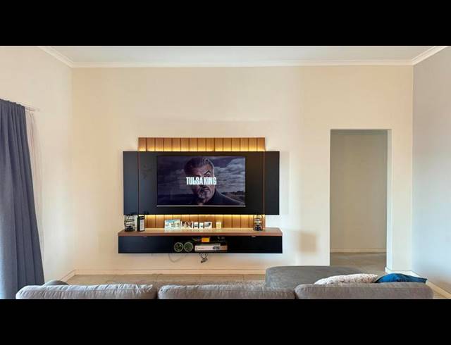 2 BEDROOM APARTMENT FOR SALE IN GOLDEN FIELDS ESTATE